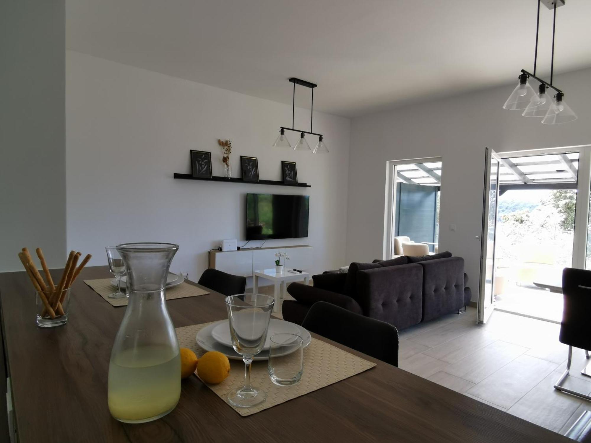 Poljana Apartman *